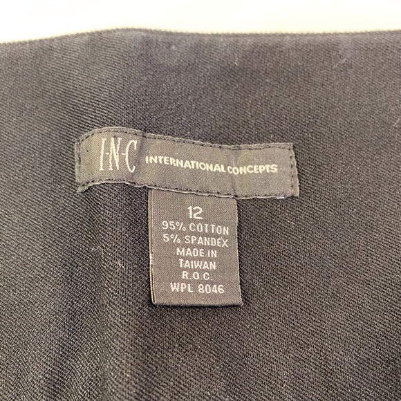 INC International Mid Rise Black Capri Pants - Picture 3 of 6